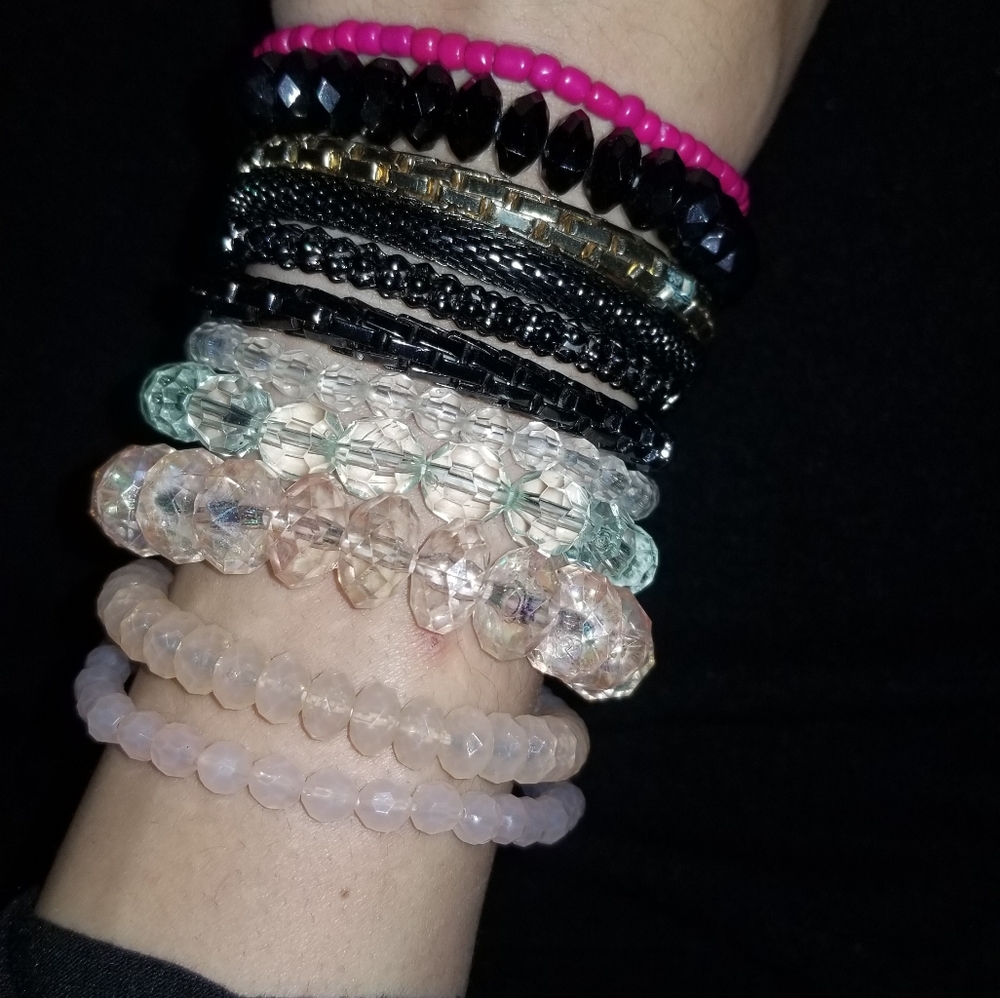 Bracelts